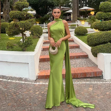 Valencia Backless Dress – Sculpted & Elegant