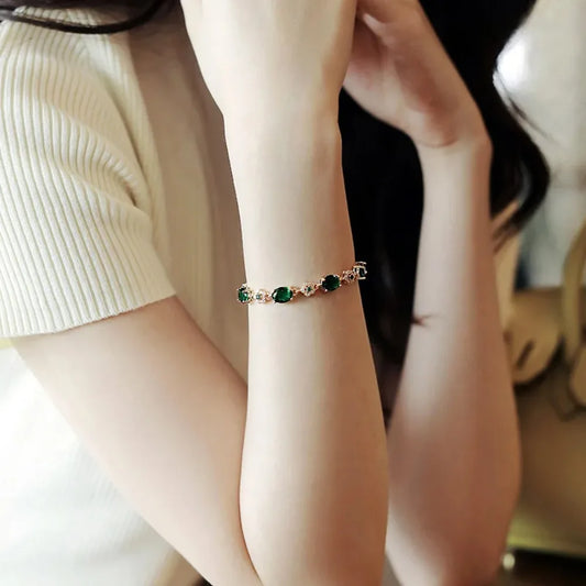 Green Crystal Gold Bracelet – Elegant Vintage Style